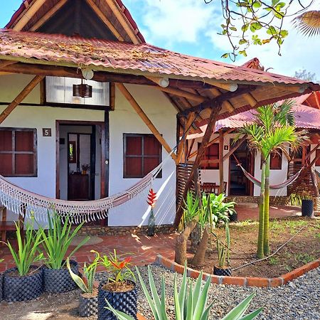 Cabanas La Tortuga Аямпе Екстериор снимка