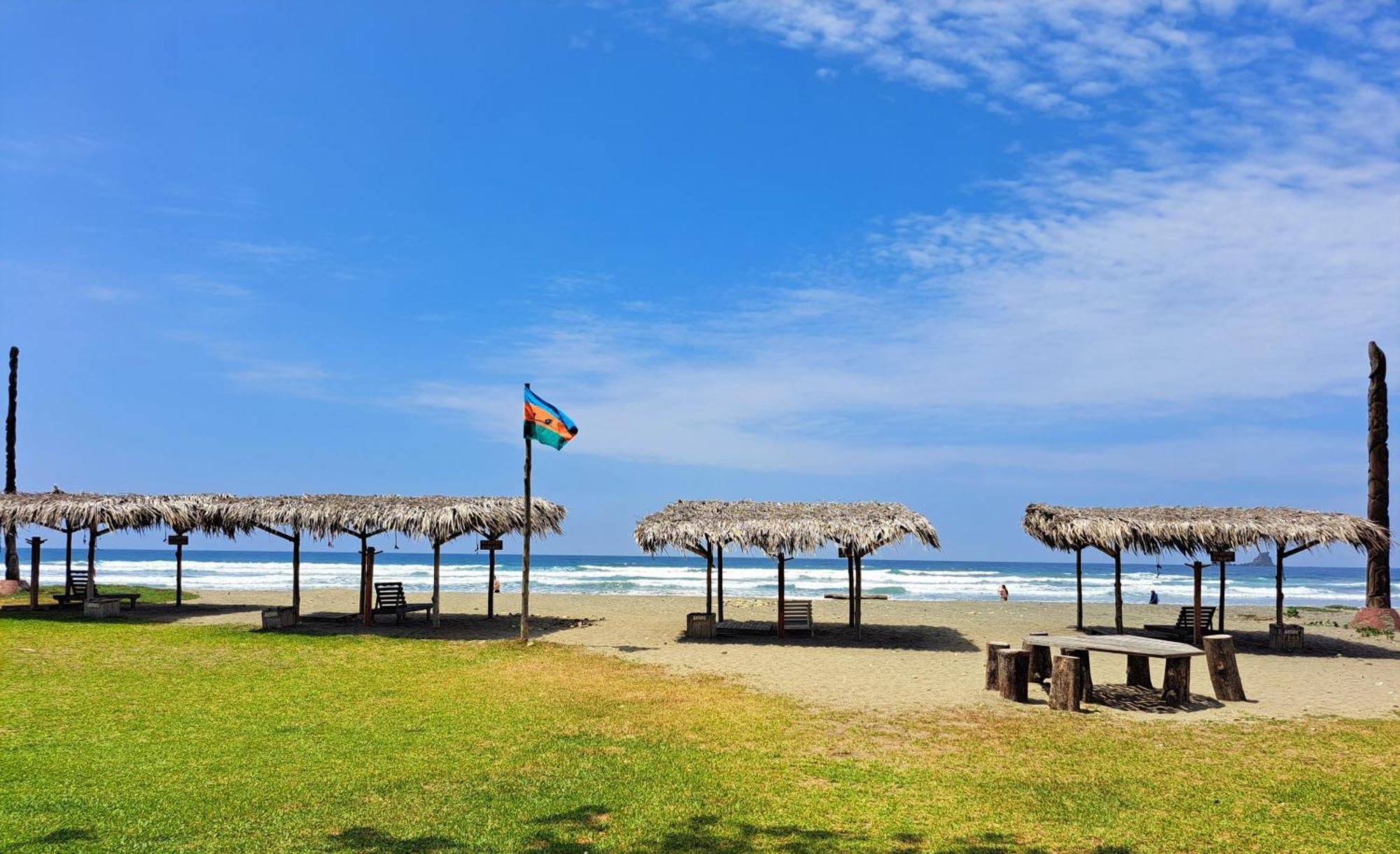 Cabanas La Tortuga Аямпе Екстериор снимка