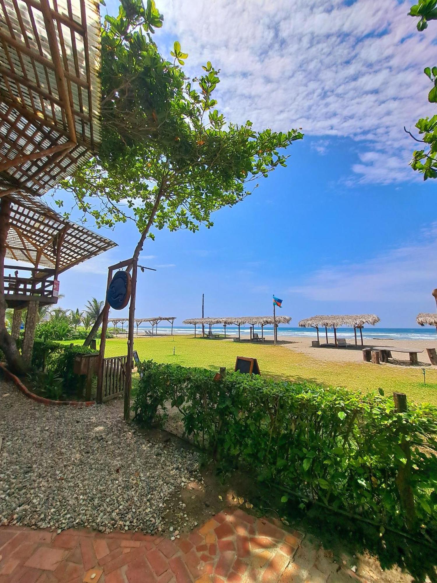Cabanas La Tortuga Аямпе Екстериор снимка