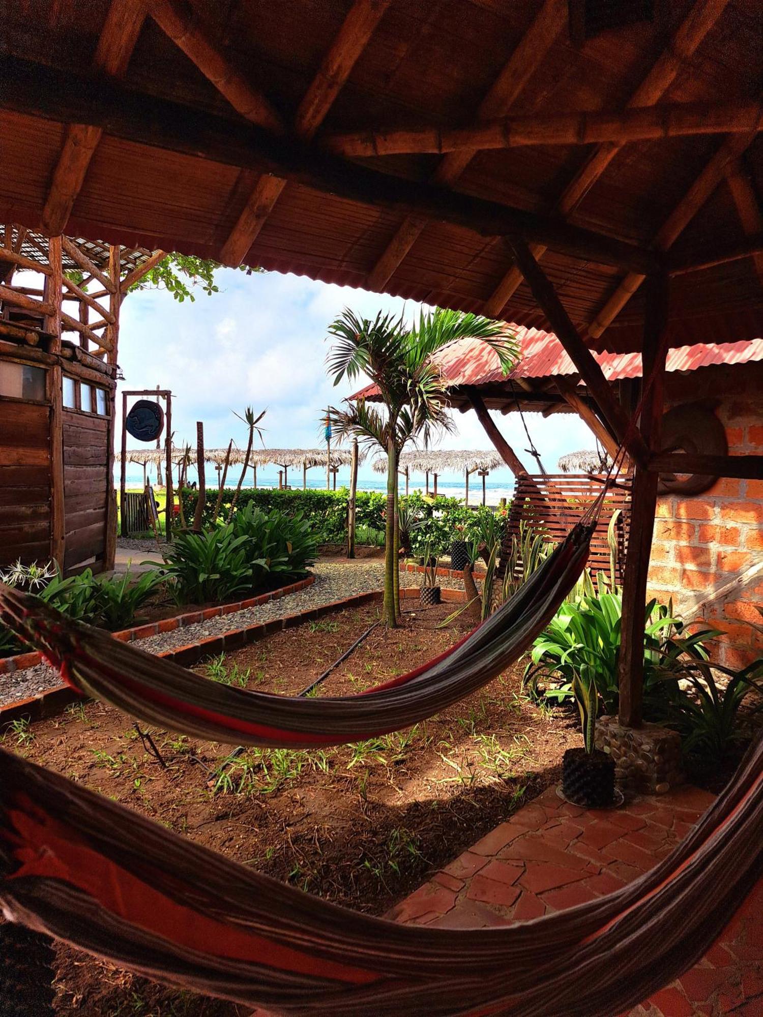 Cabanas La Tortuga Аямпе Екстериор снимка